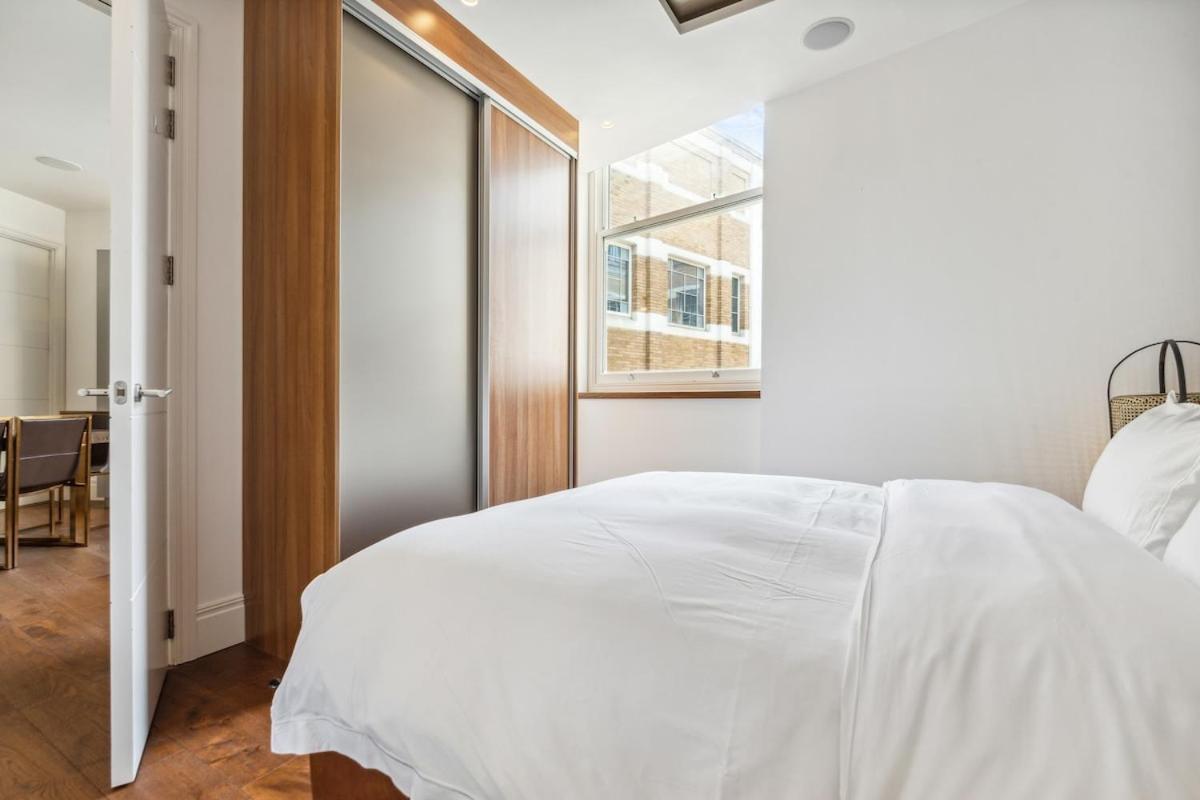 Elegant In St Pauls With Modern Comforts London