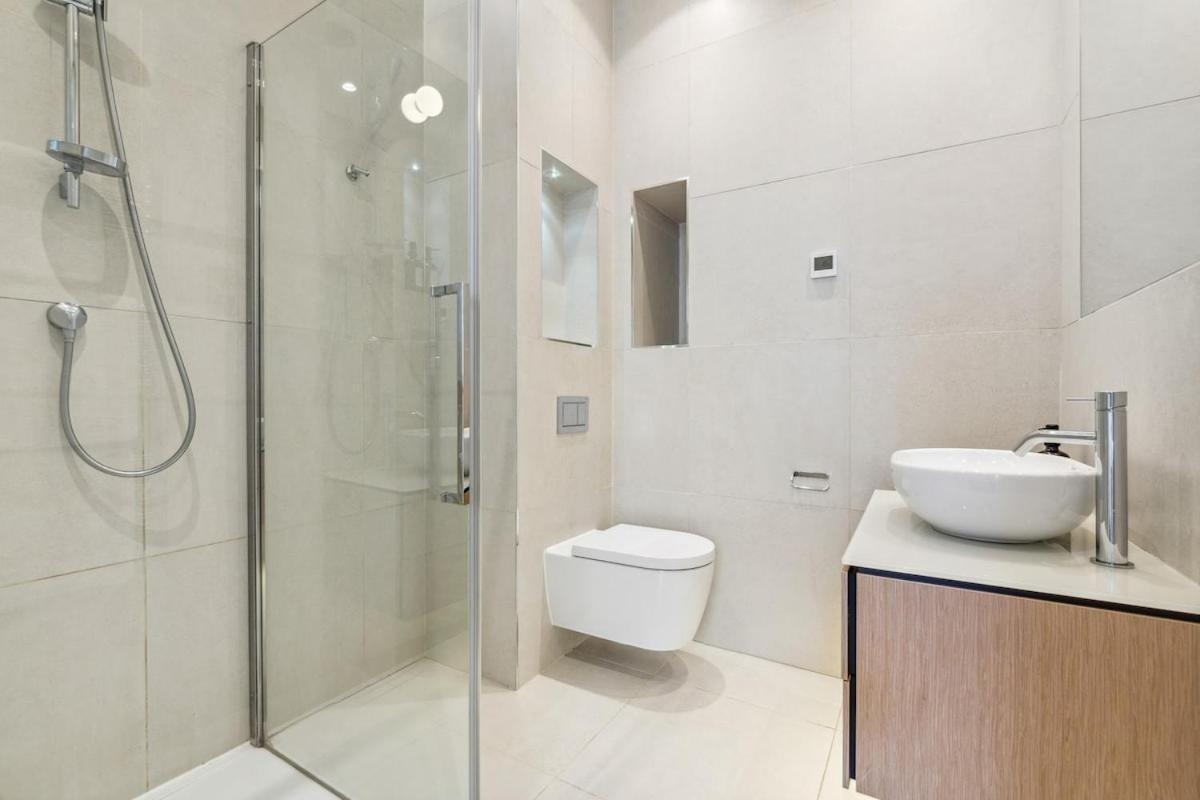 Elegant In St Pauls With Modern Comforts * London