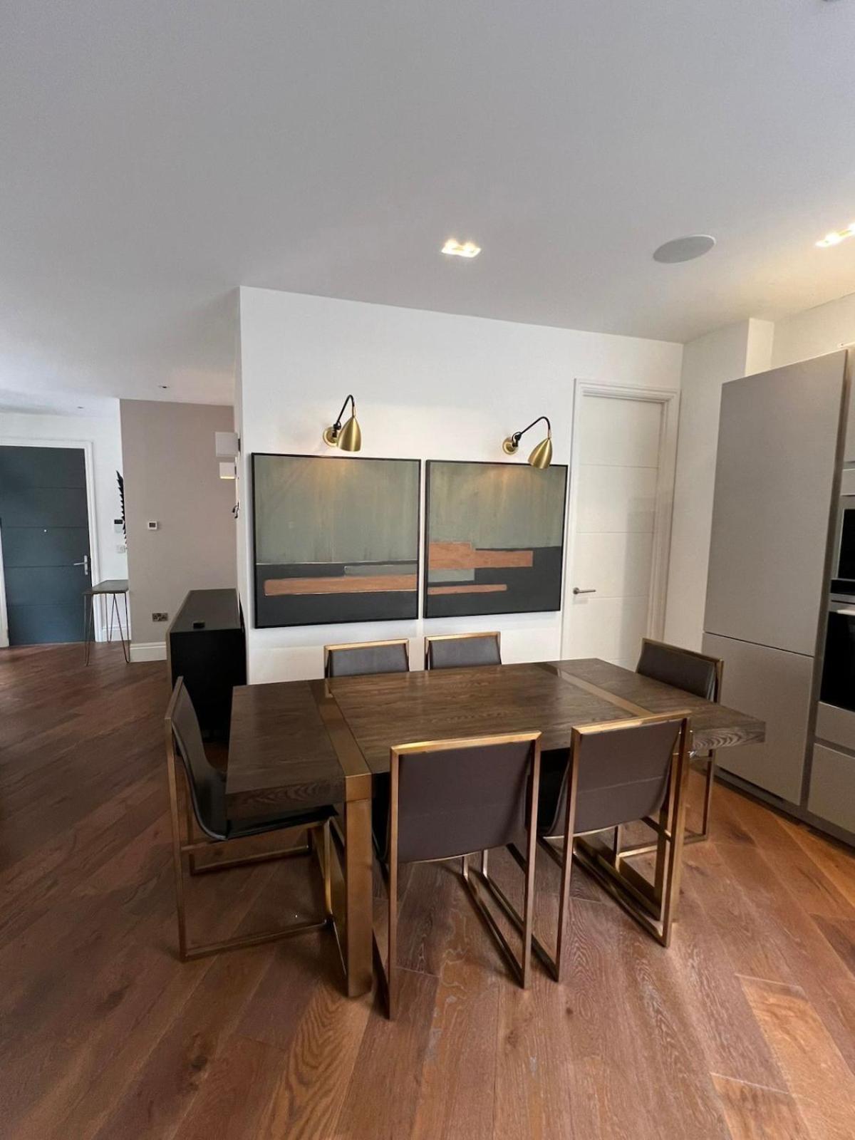 Elegant In St Pauls With Modern Comforts Apartment London