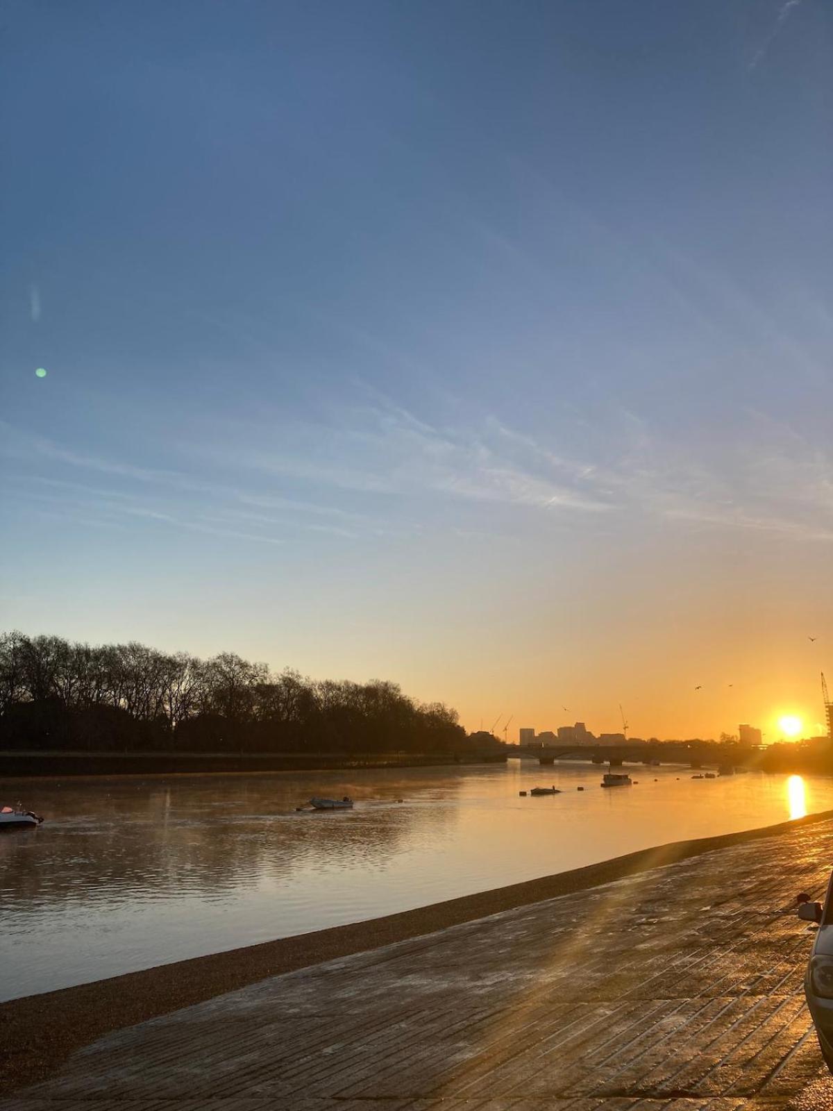 Pretty Putney Flat Close To The River London
