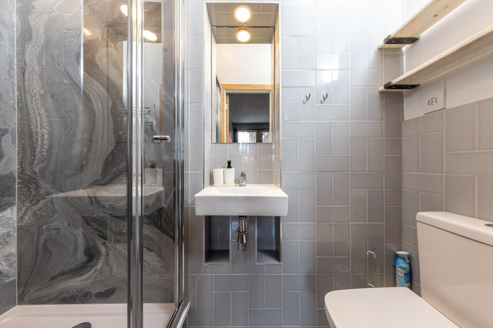 Apartment Renewed Comfy 1br Flat Near Woolwich Tube Station
