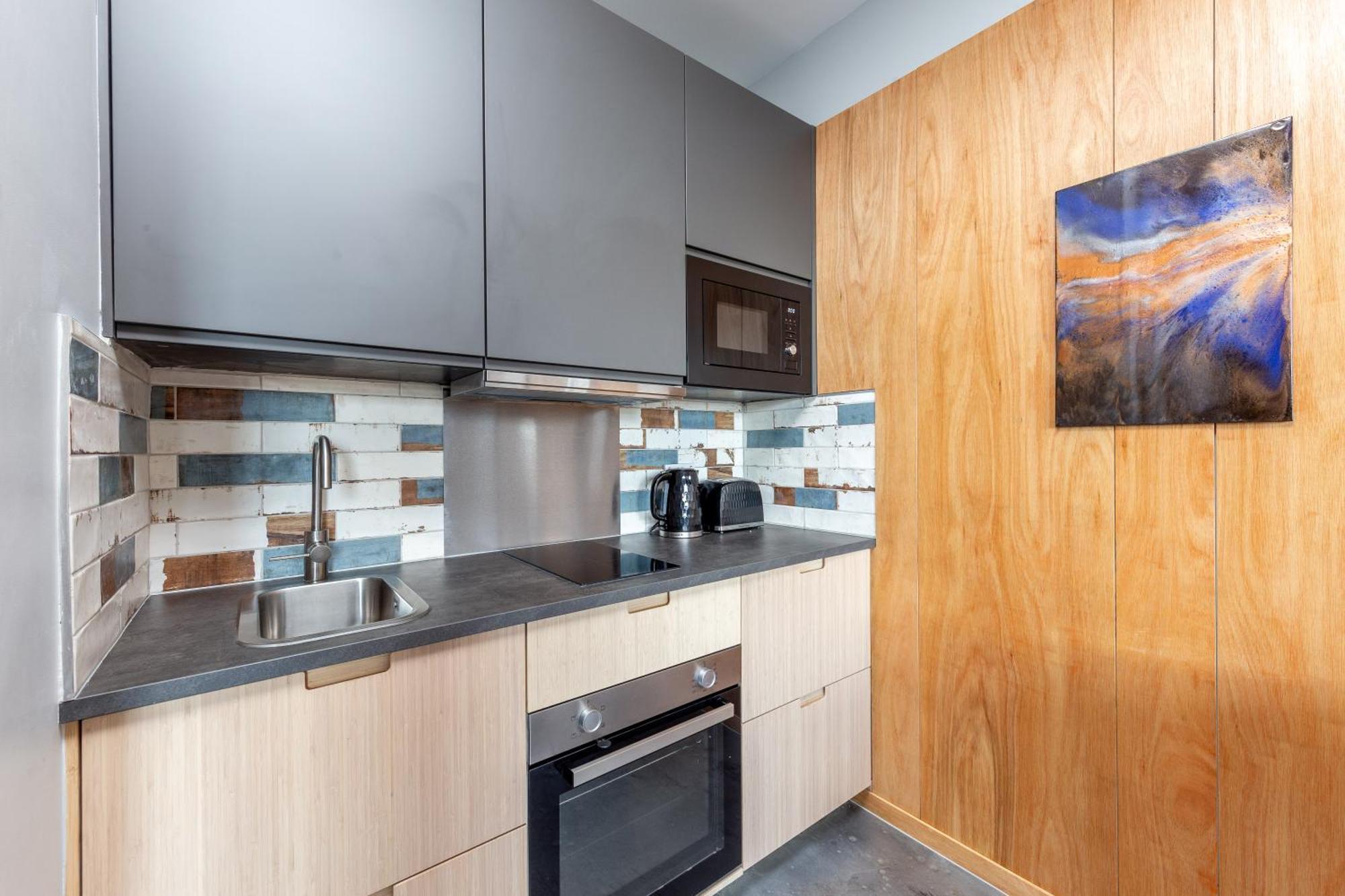 Renewed Comfy 1br Flat Near Woolwich Tube Station