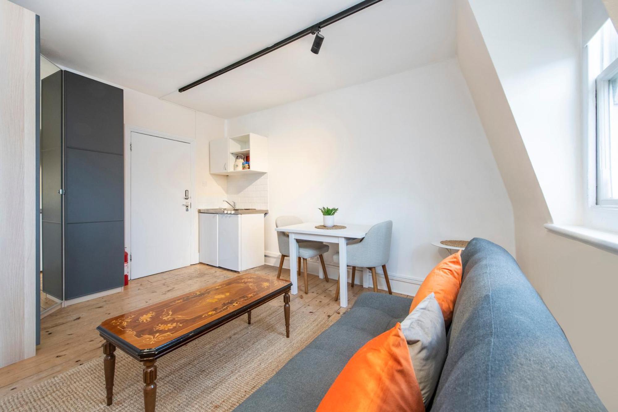 Modern 5 Min To Angel Station, 02 Academy Islington Apartment *