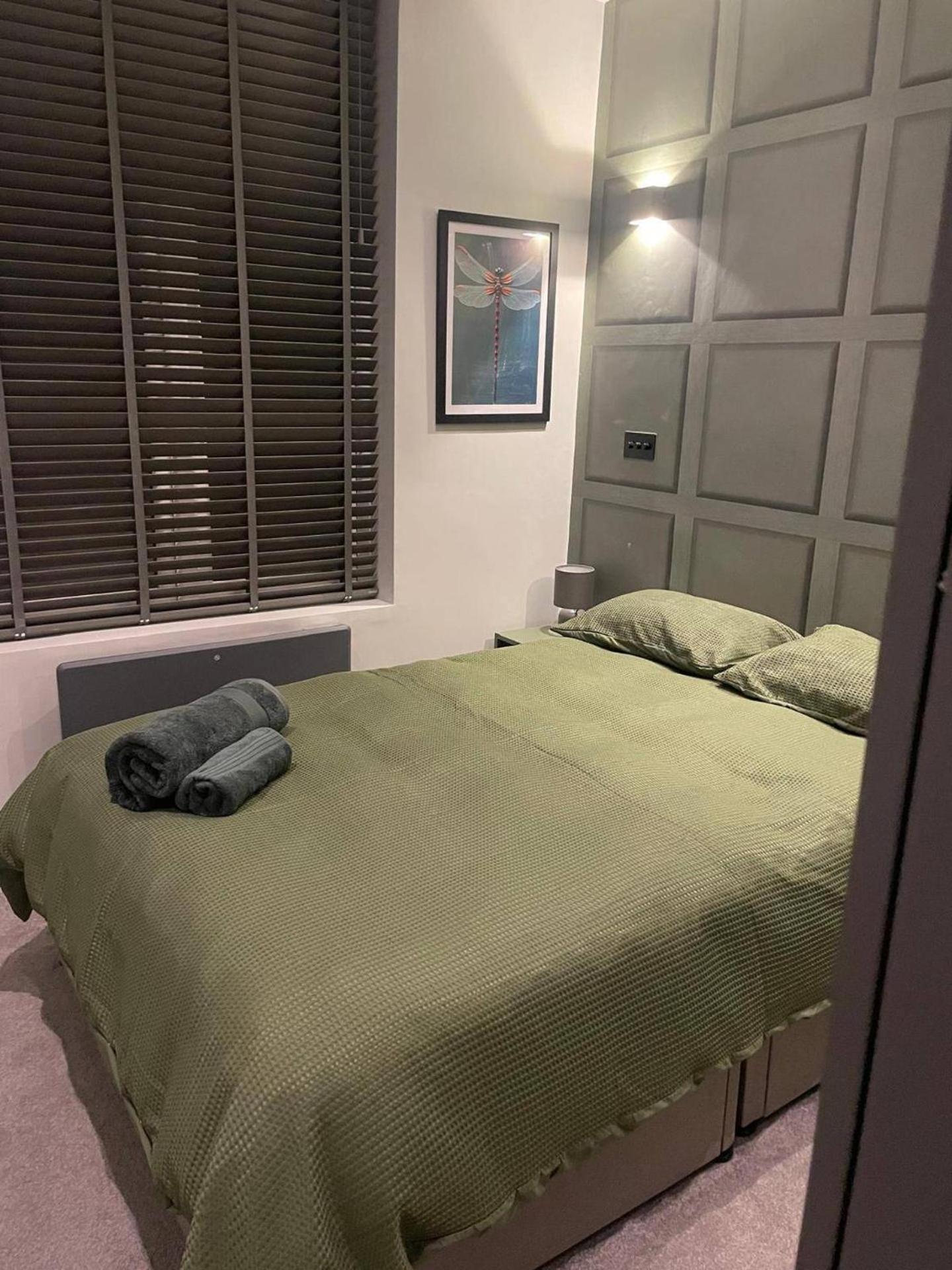 Nw119sg-modernapt-2guests-2br-1minhighstreet Apartment