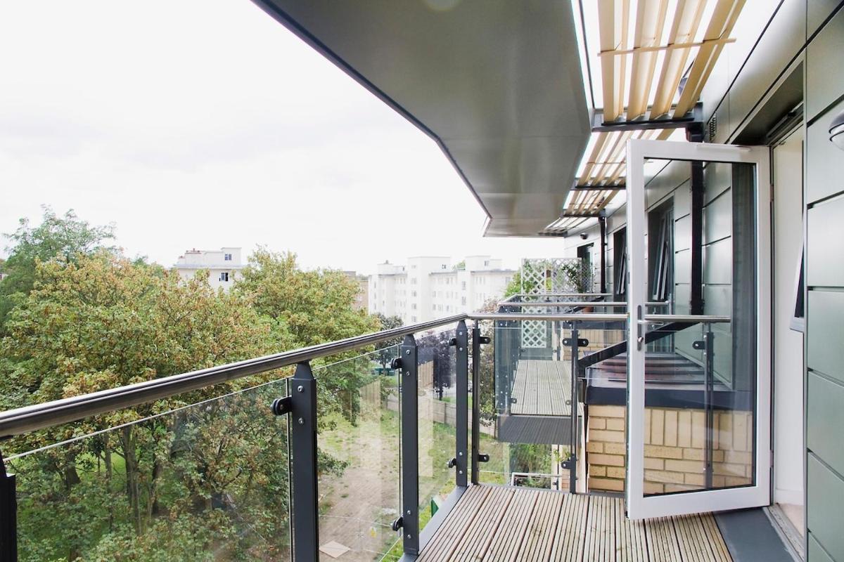 Lovely 2-bed In Apartment London
