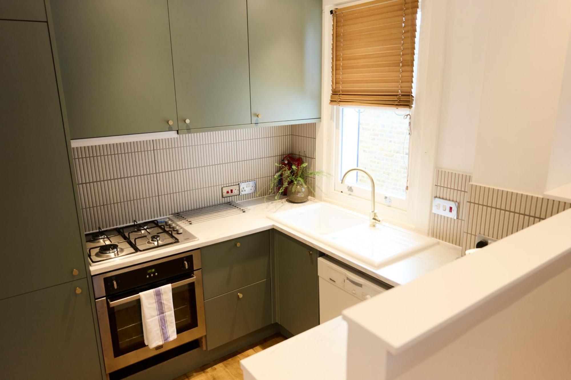 The Kensal Hideout - Classy 2bdr London