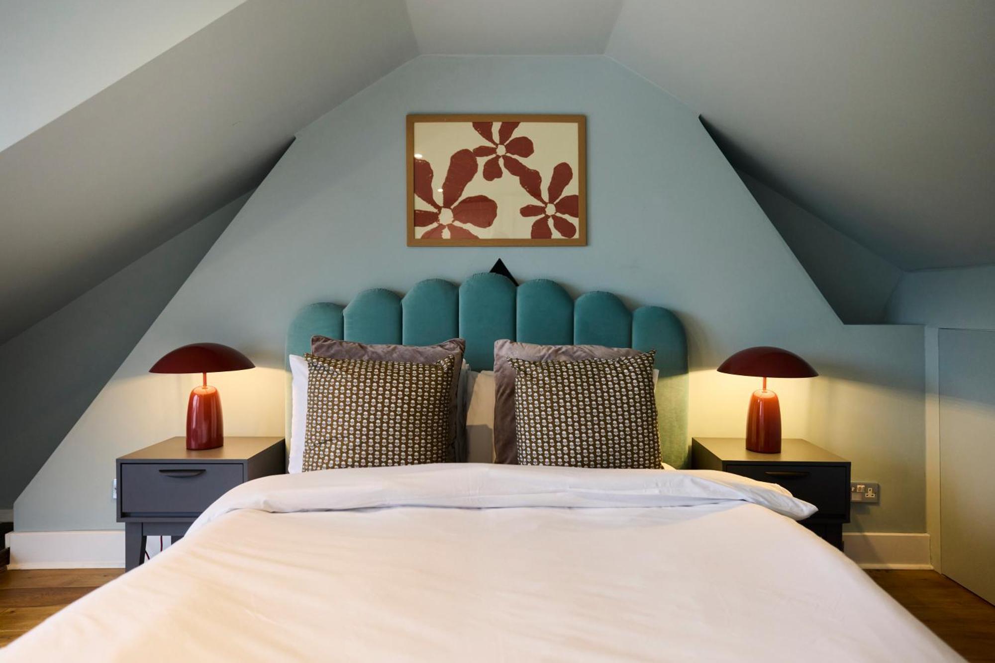 The Kensal Hideout - Classy 2bdr Apartment *