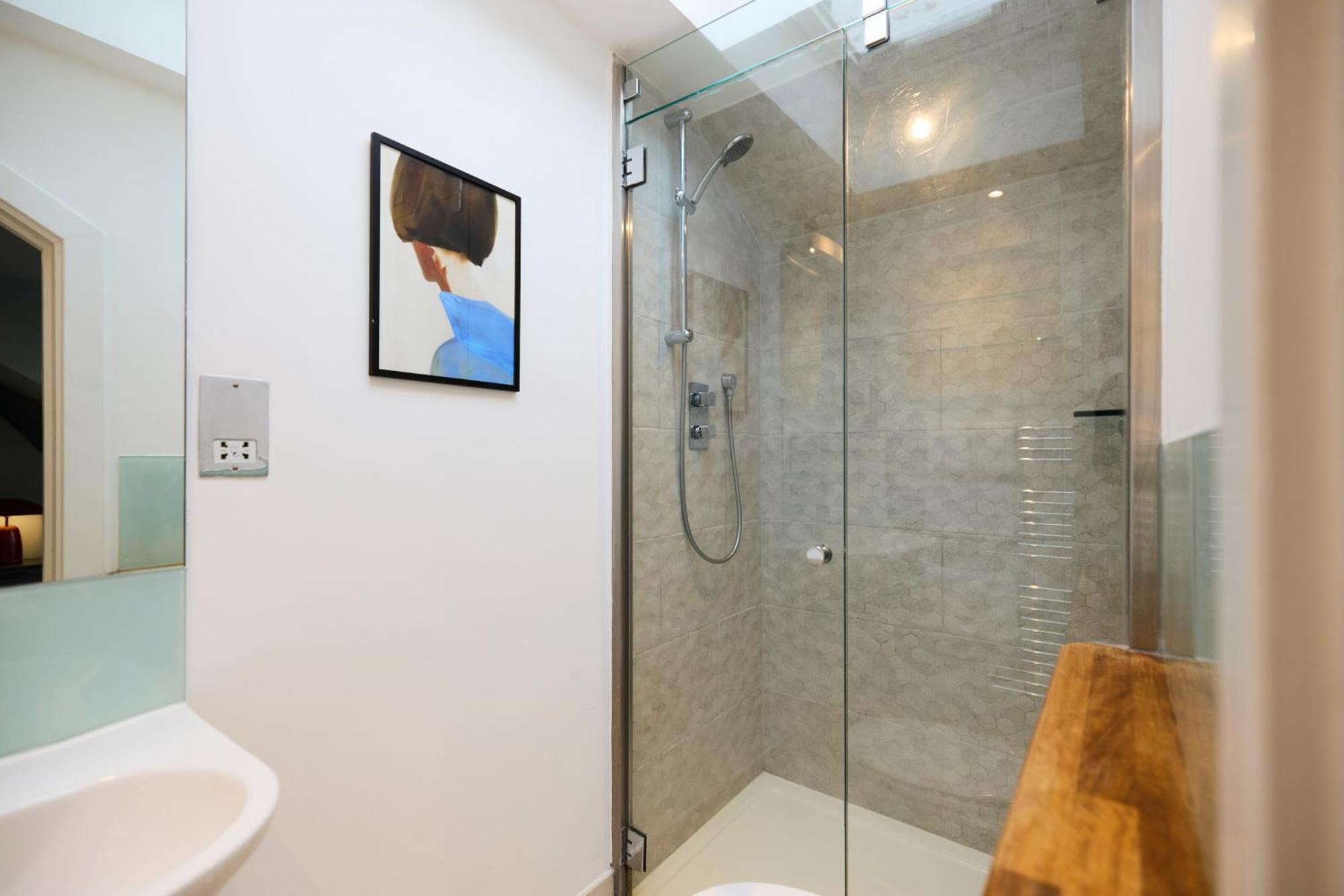 The Kensal Hideout - Classy 2bdr *