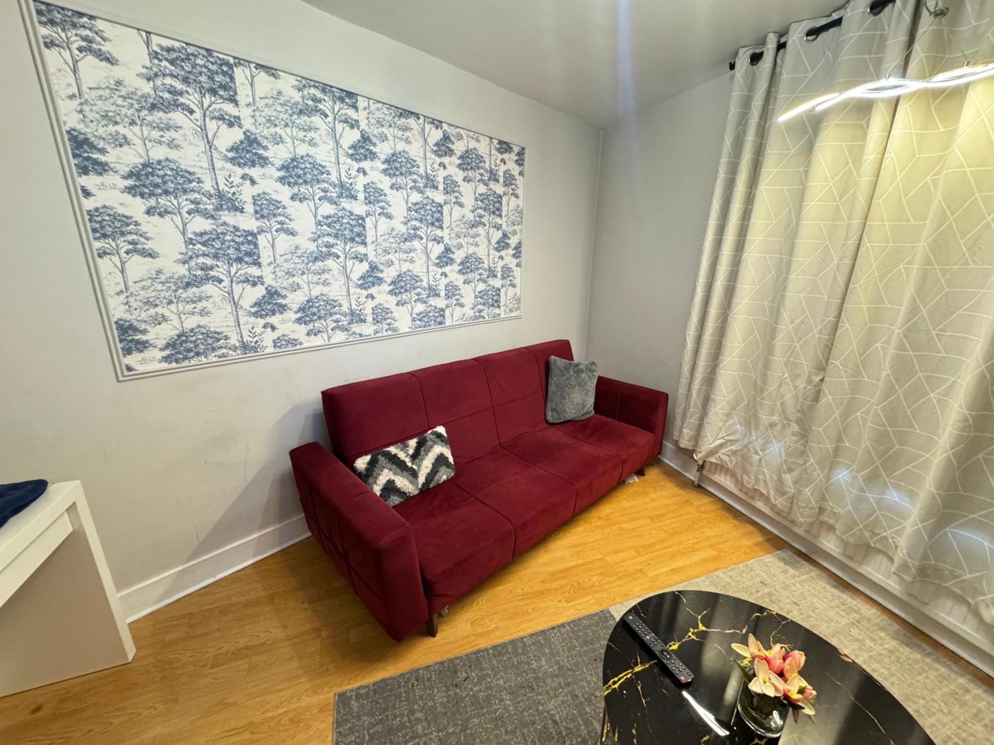 Apartment Cozy Two Bedroom In *