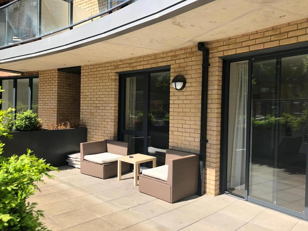 New 3 Bedroom Near Tower Bridge Apartment London