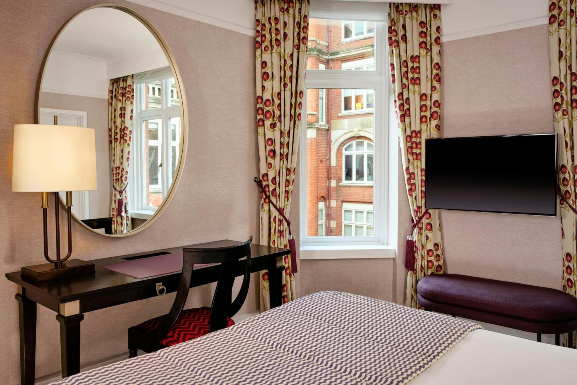 St. Ermin's Hotel, Autograph Collection London