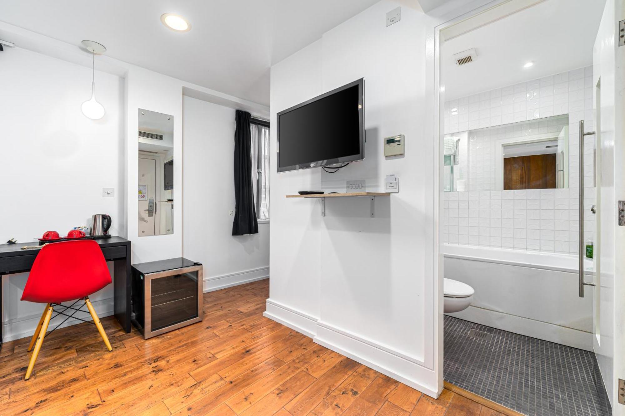 The Whitechapel 4* London