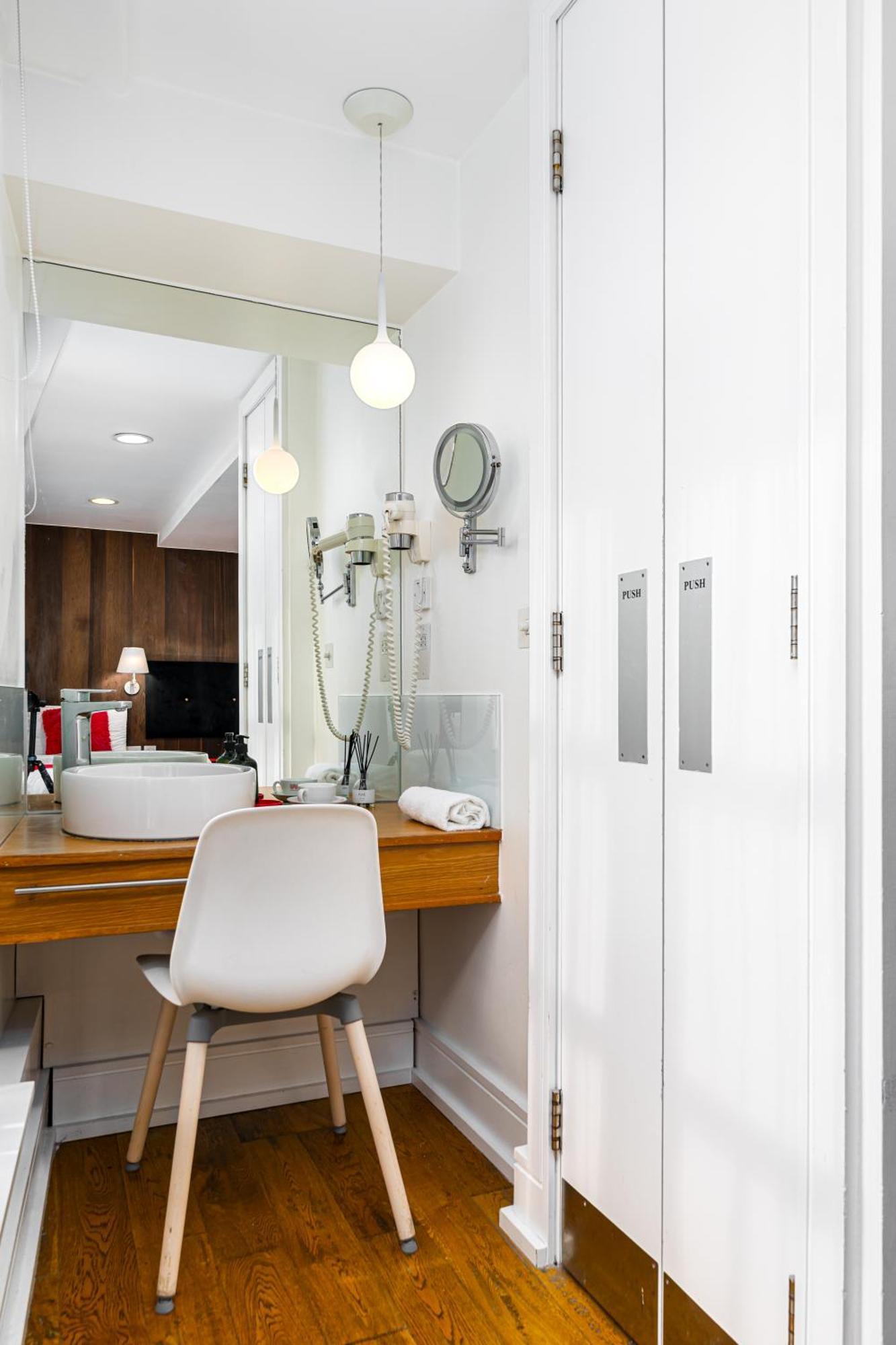 The Whitechapel Hotel London