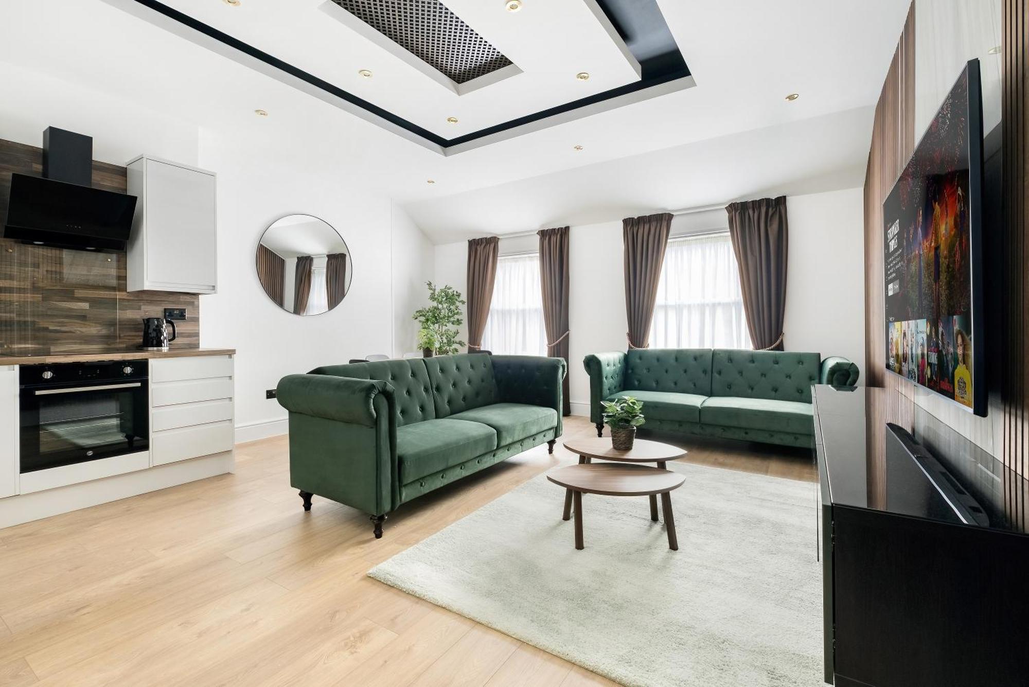 Luxury Large In