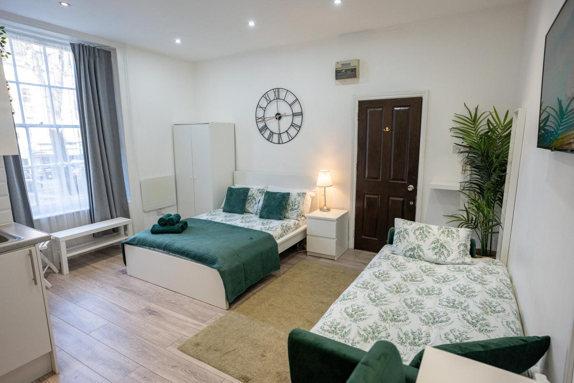 Beautiful Flat In Hackney Next To Overground Station Appartement Londen