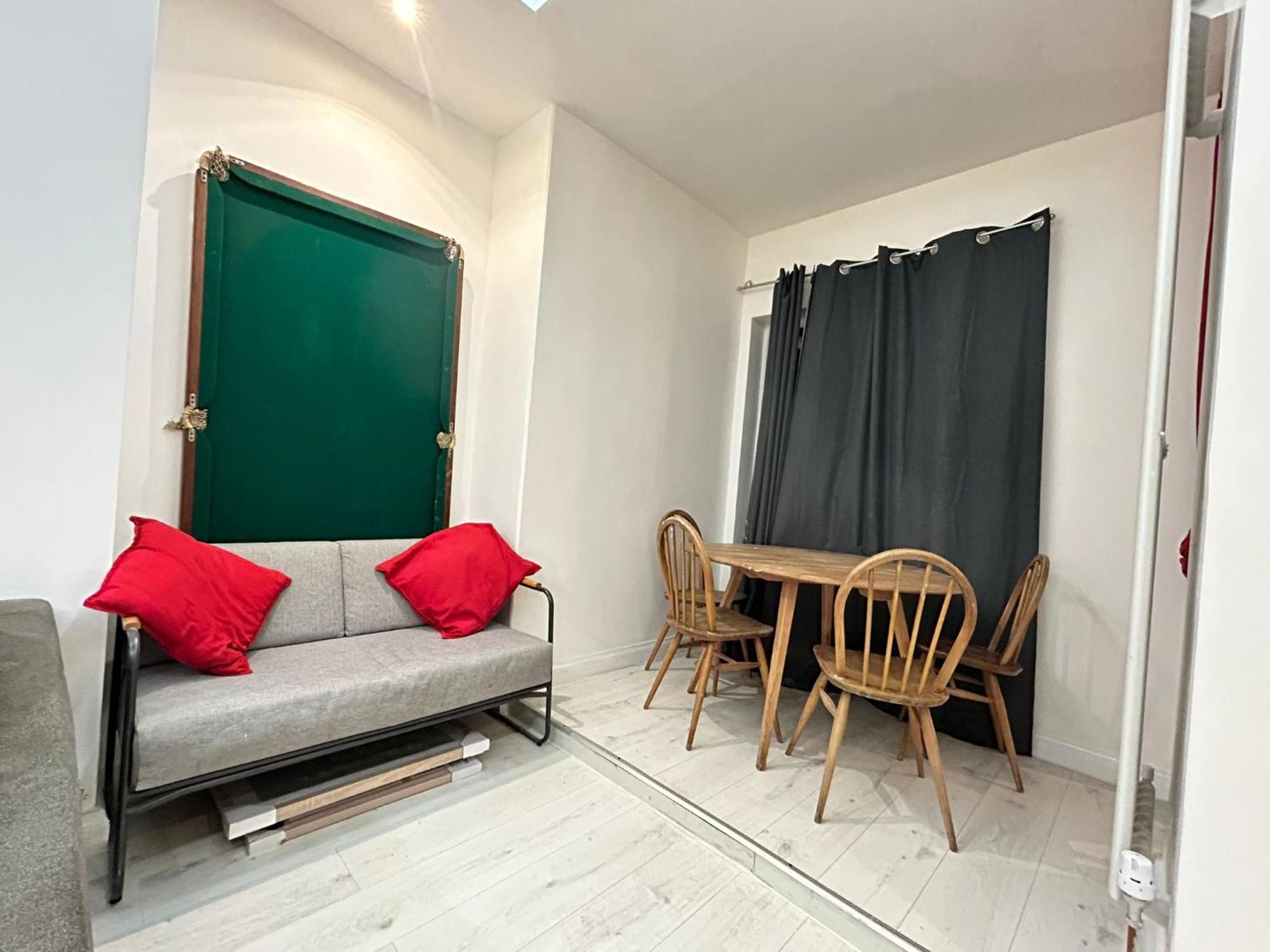 Appartement 2 Bedroom Flat Wembley Londen