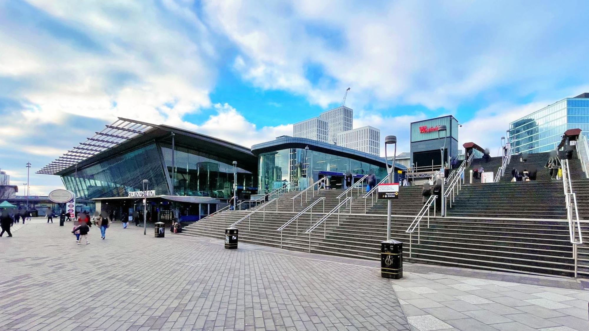 Chic & Spacious In Stratford Westfield - O2 Arena & Stadium Appartement Londen