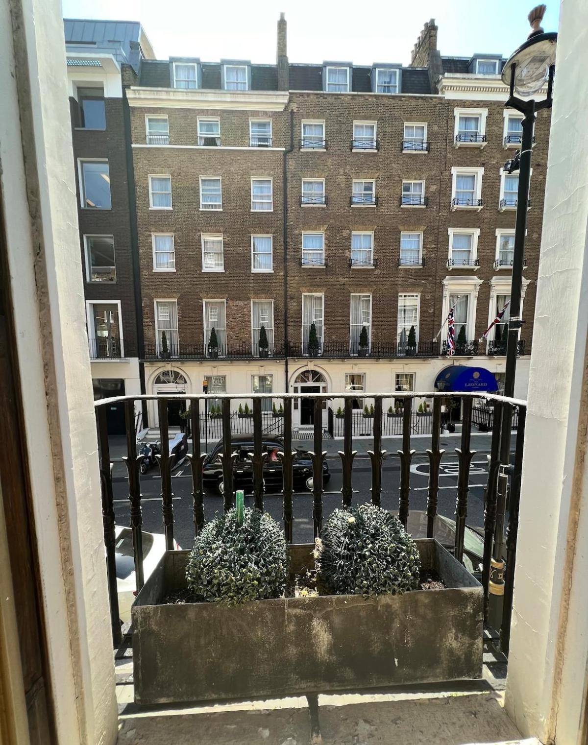 Apartment The Leonard London