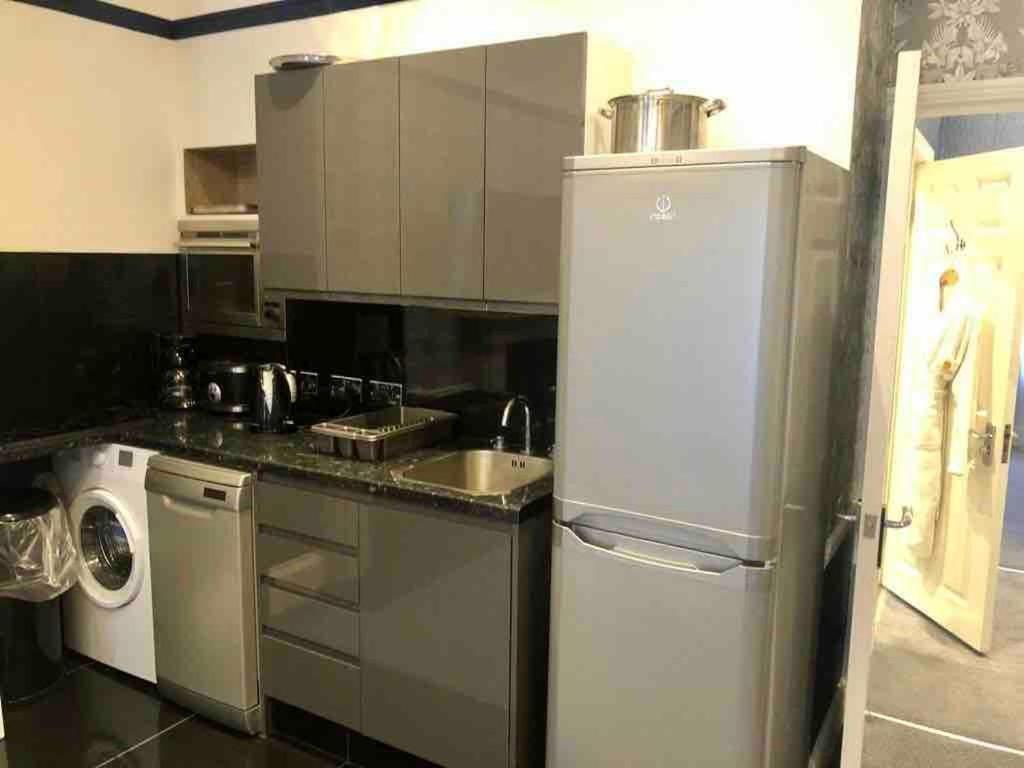 The Leonard Apartment London