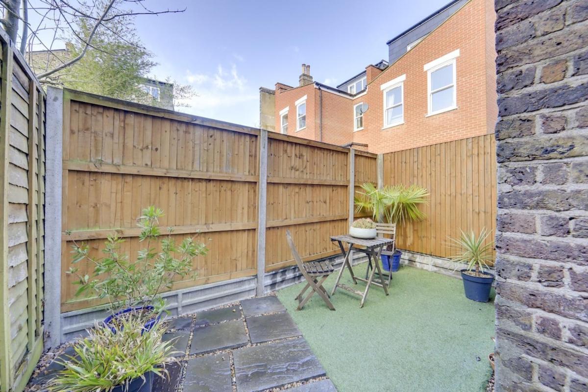 Stylish 2-bed Near Station-wifi Apartment