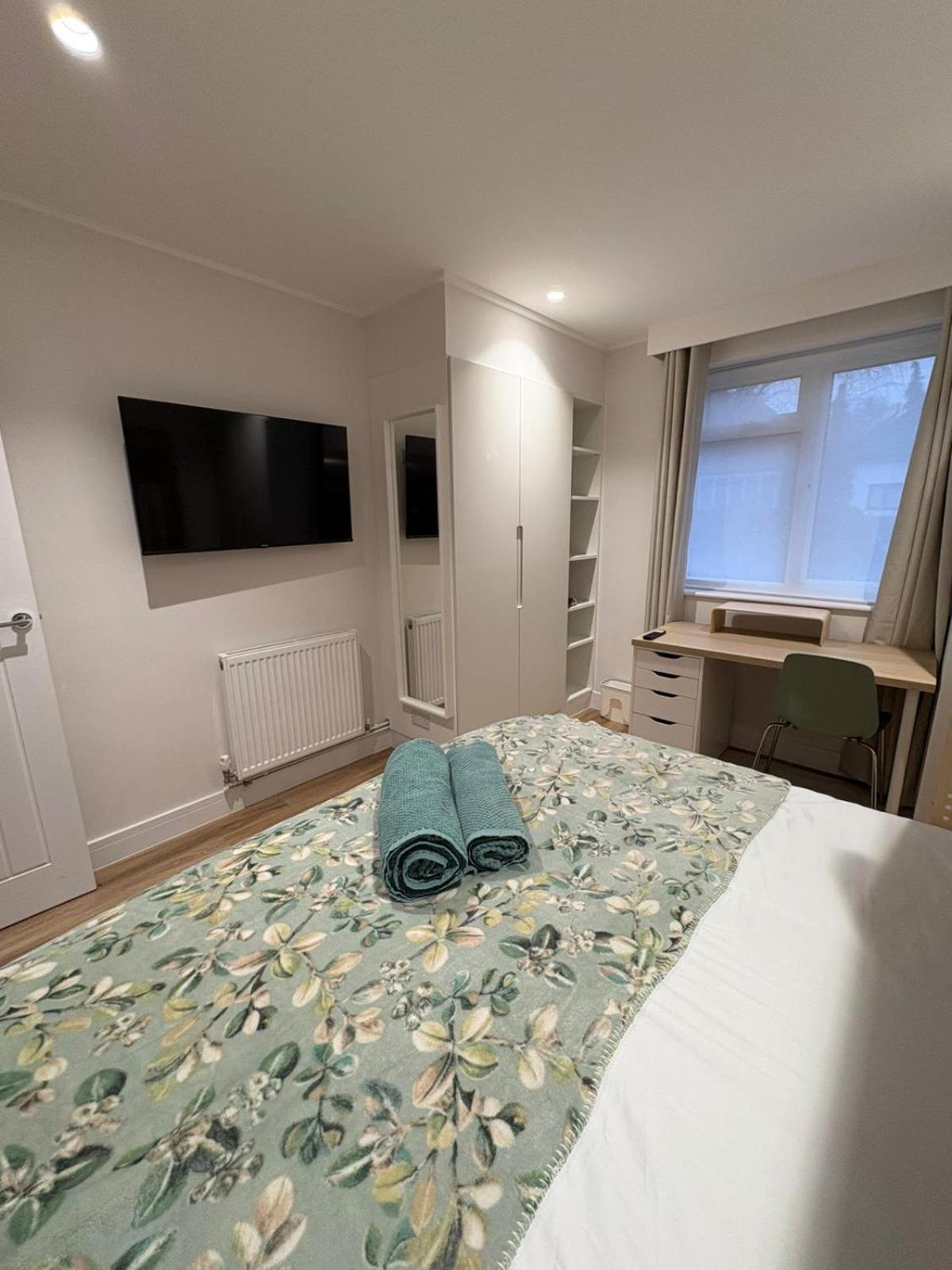 Apartment Stylish 2 Bedroom In North Finchley London