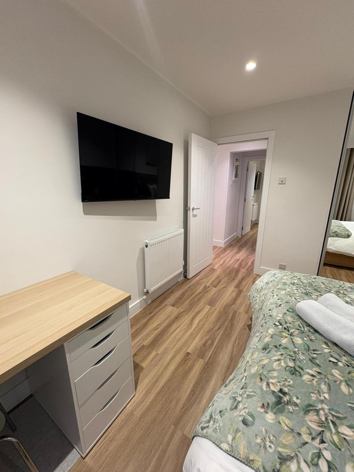 Apartment Stylish 2 Bedroom In North Finchley