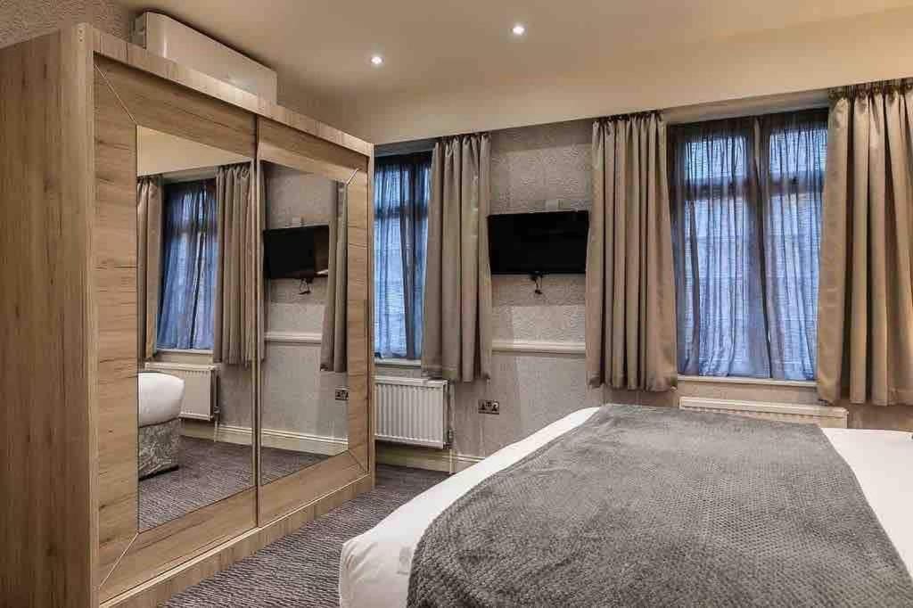 Apartment The Leonard London