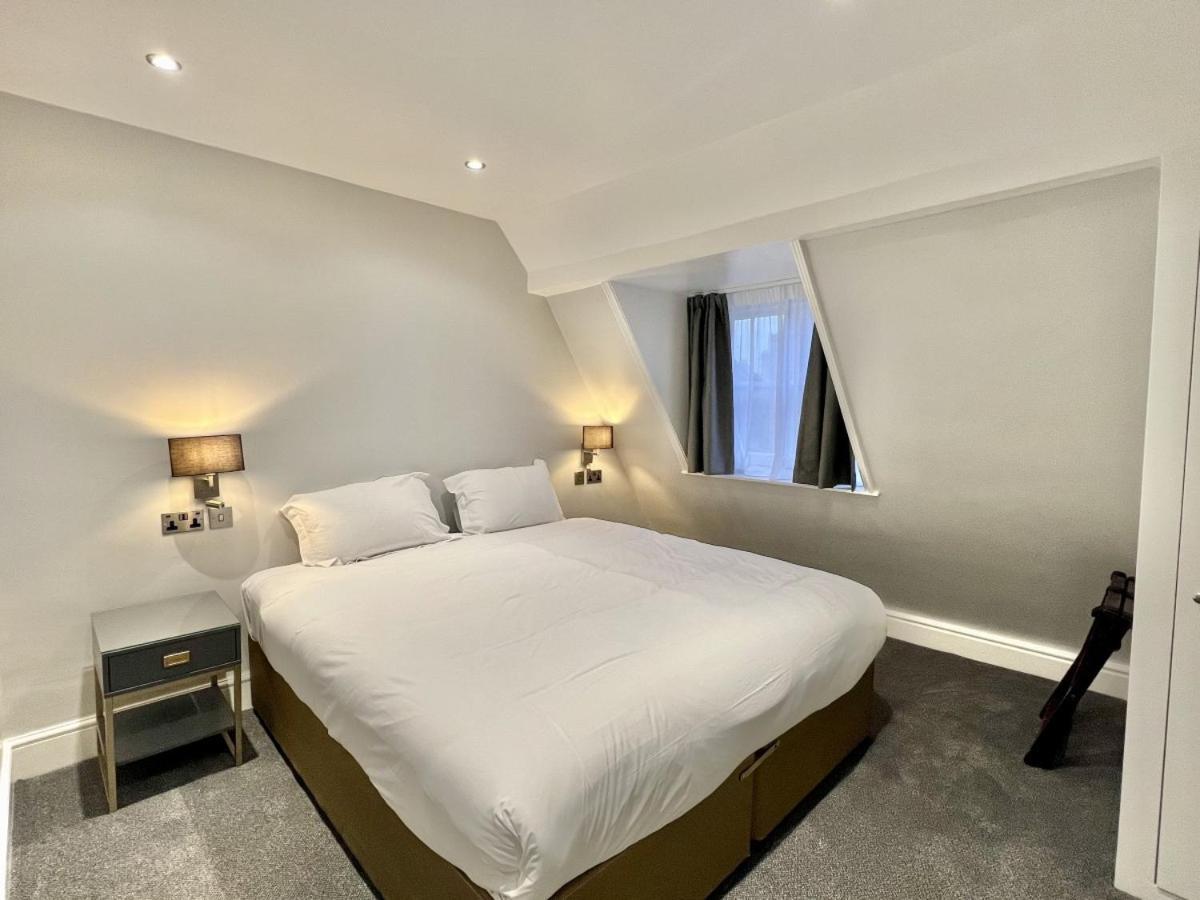 The Leonard * London