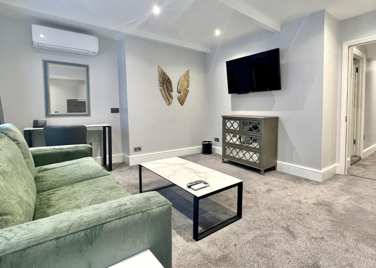 The Leonard Apartment London