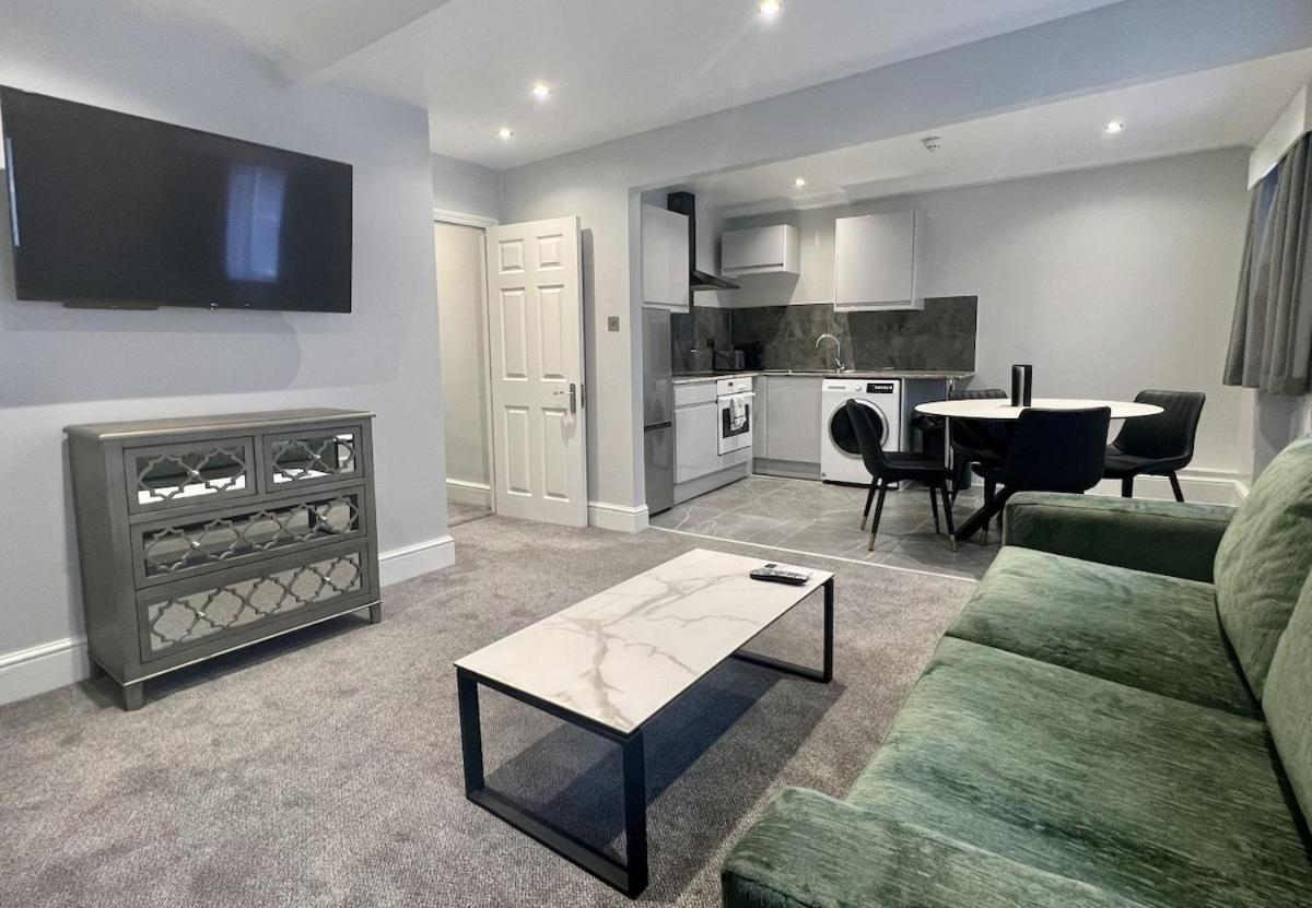 The Leonard Apartment London