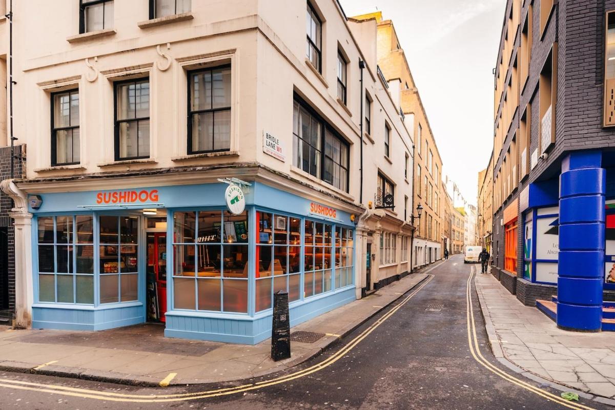 Quirky And Cosy Soho Stables House London