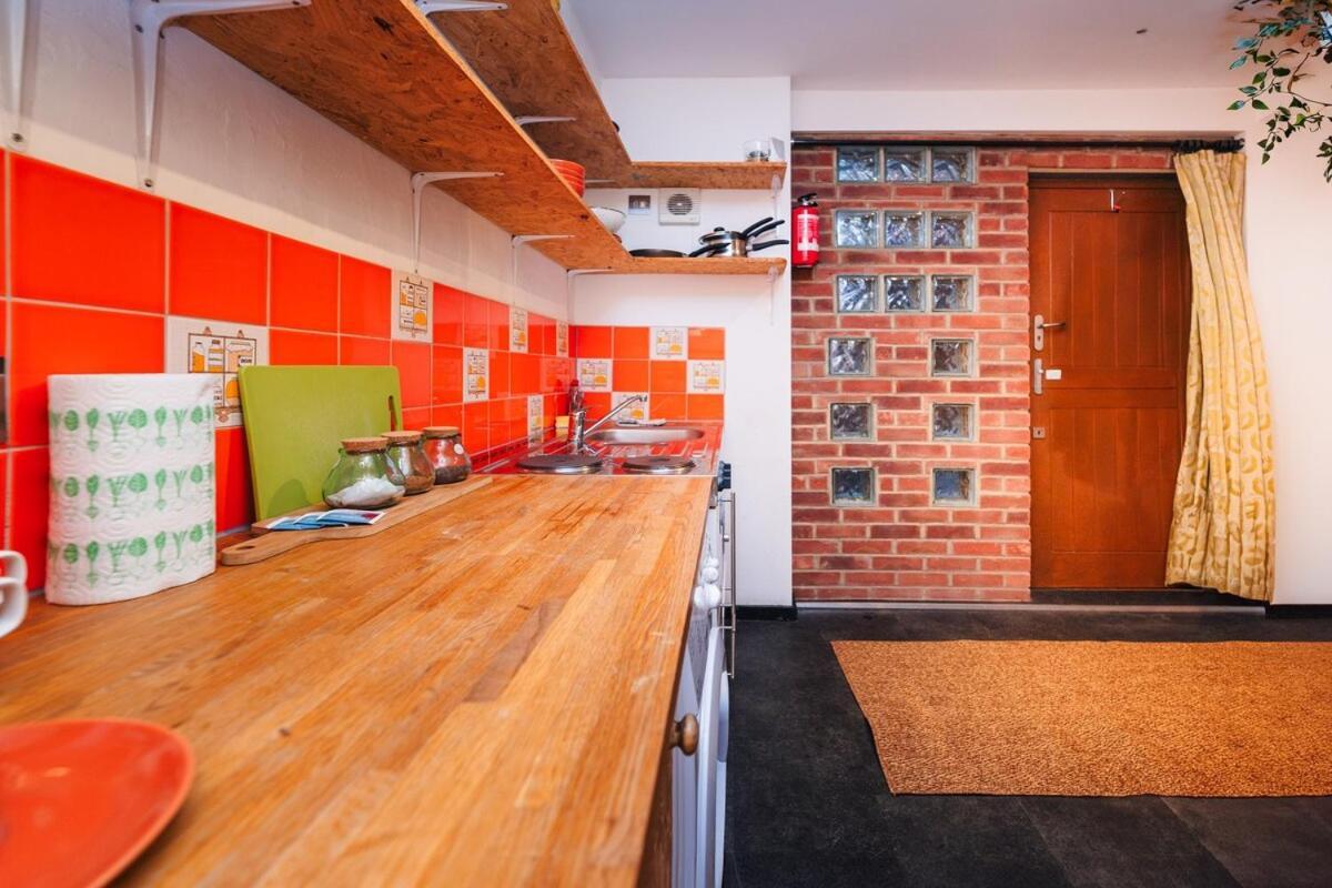 Quirky And Cosy Soho Stables House Apartment *