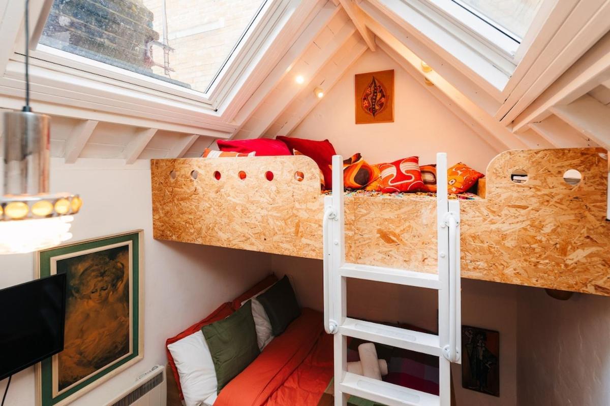 Apartment Quirky And Cosy Soho Stables House *