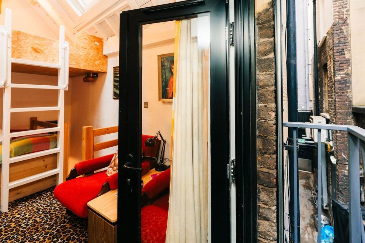Quirky And Cosy Soho Stables House Apartment *