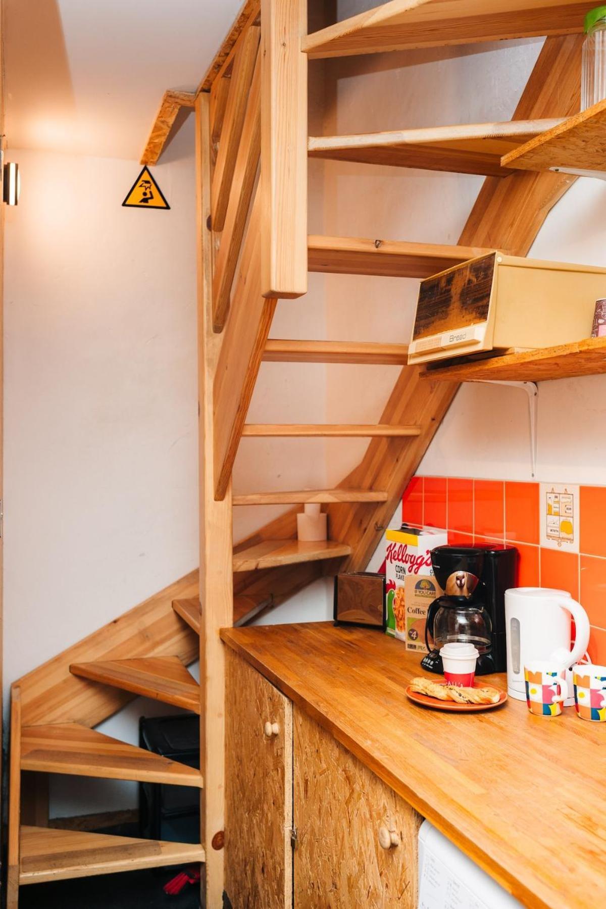 Quirky And Cosy Soho Stables House Apartment London