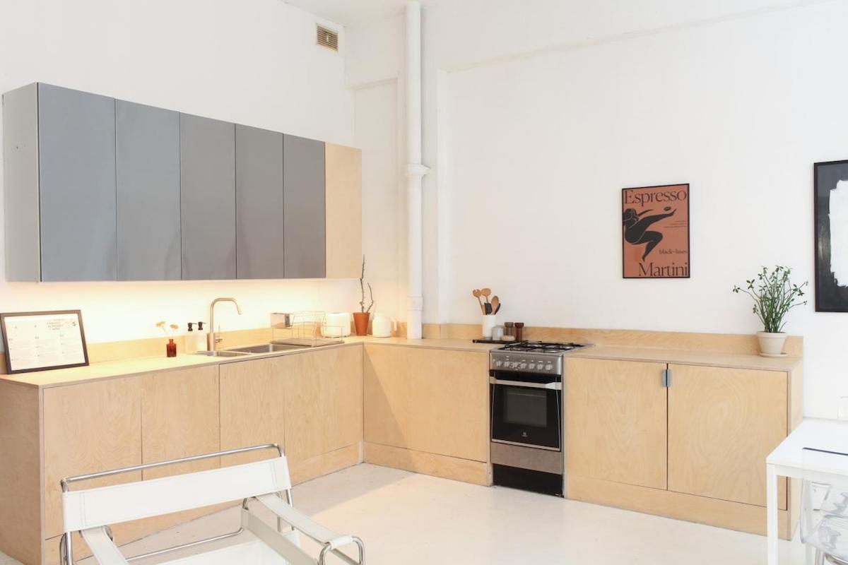 Bright & Spacious 2br Flat, Great Transport Links Apartment *