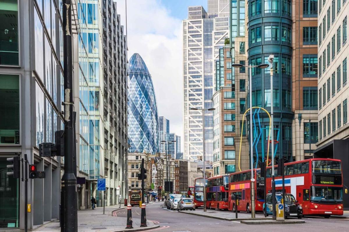 Centre Flat Near Sights * London