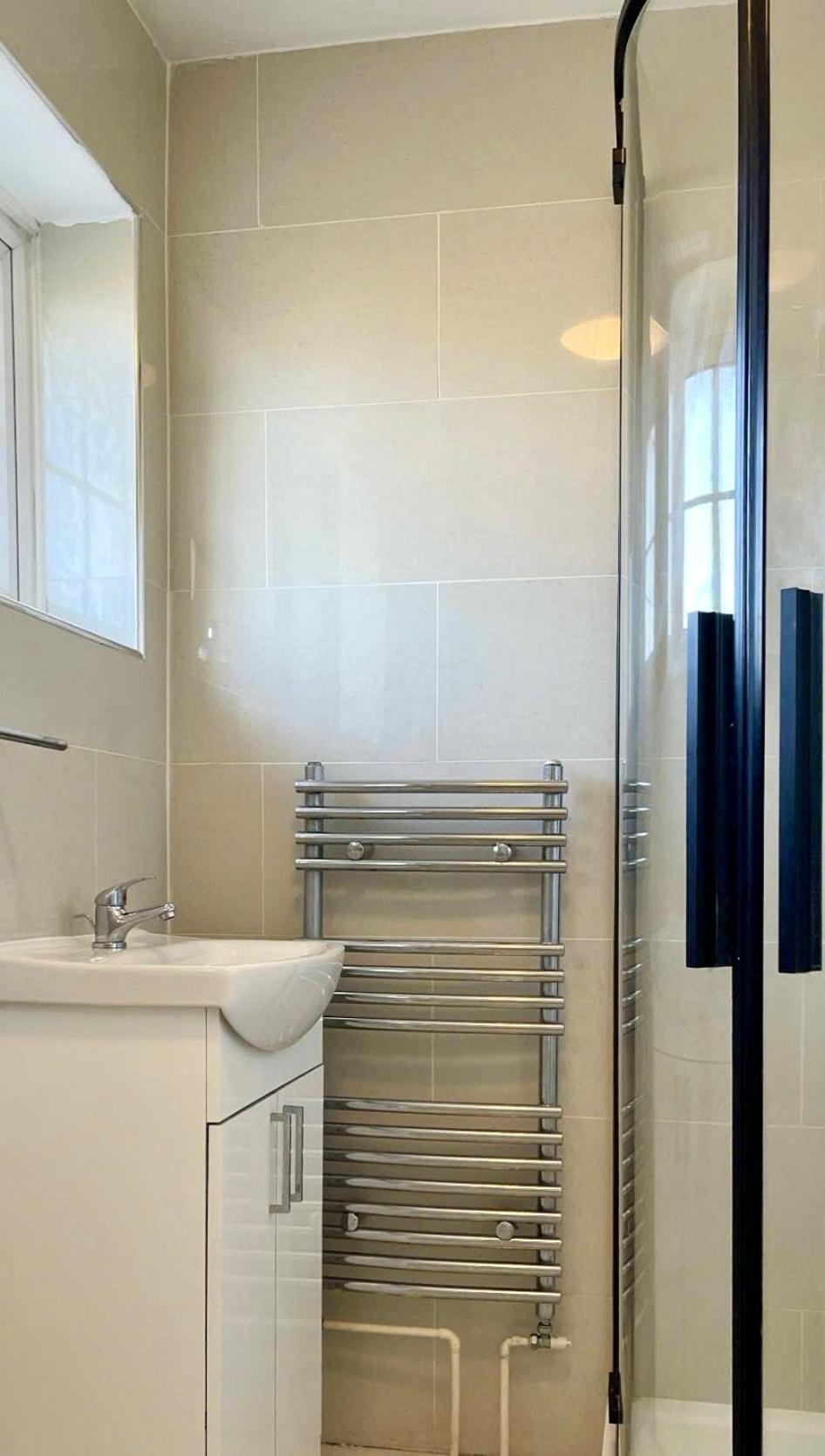 Cosy House Tower Bridge Station Walk Holiday home *