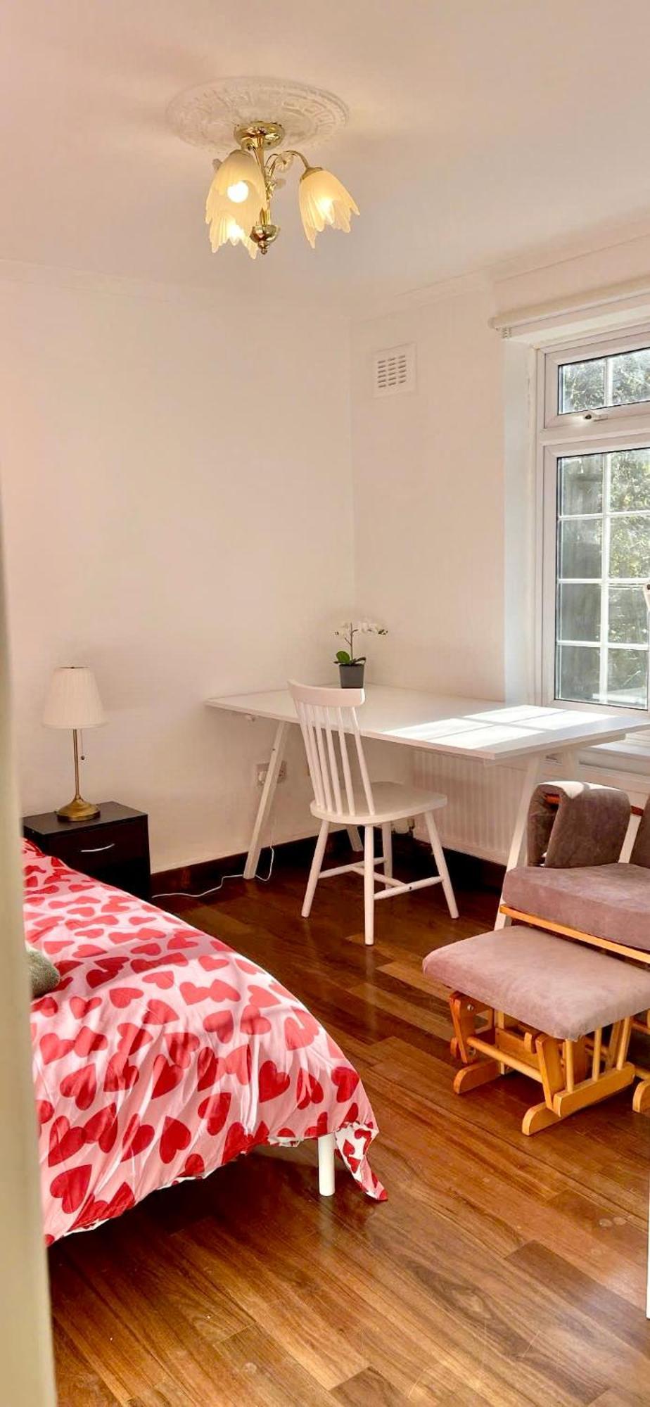Holiday home Cosy House Tower Bridge Station Walk London
