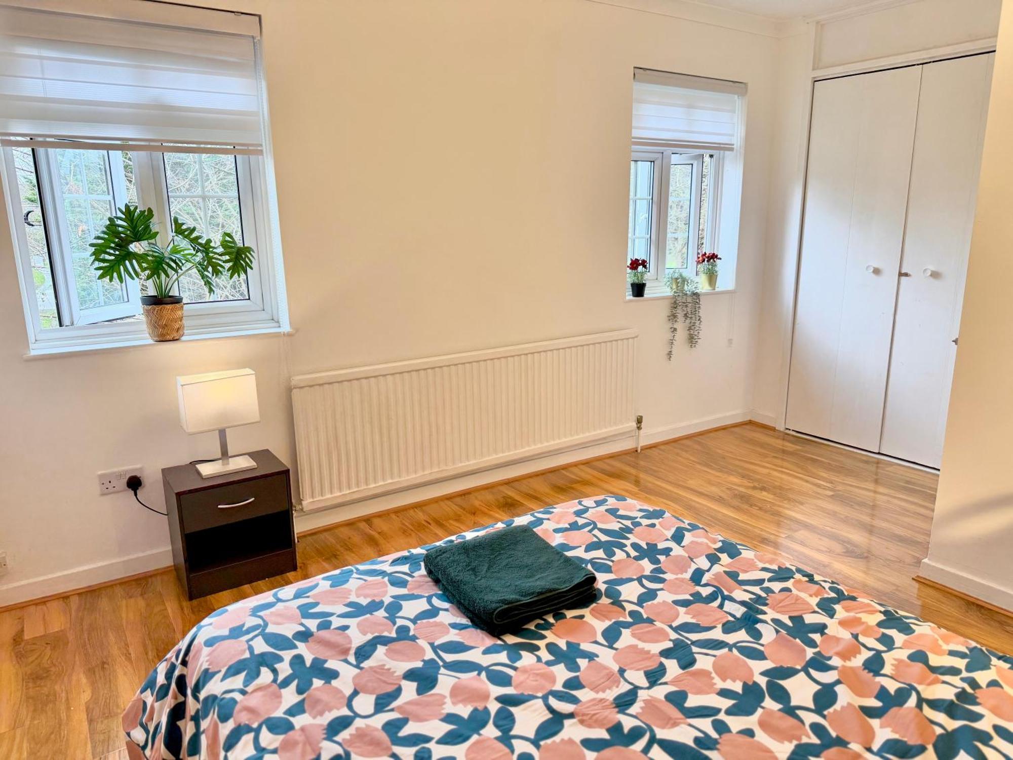 Cosy House Tower Bridge Station Walk Holiday home