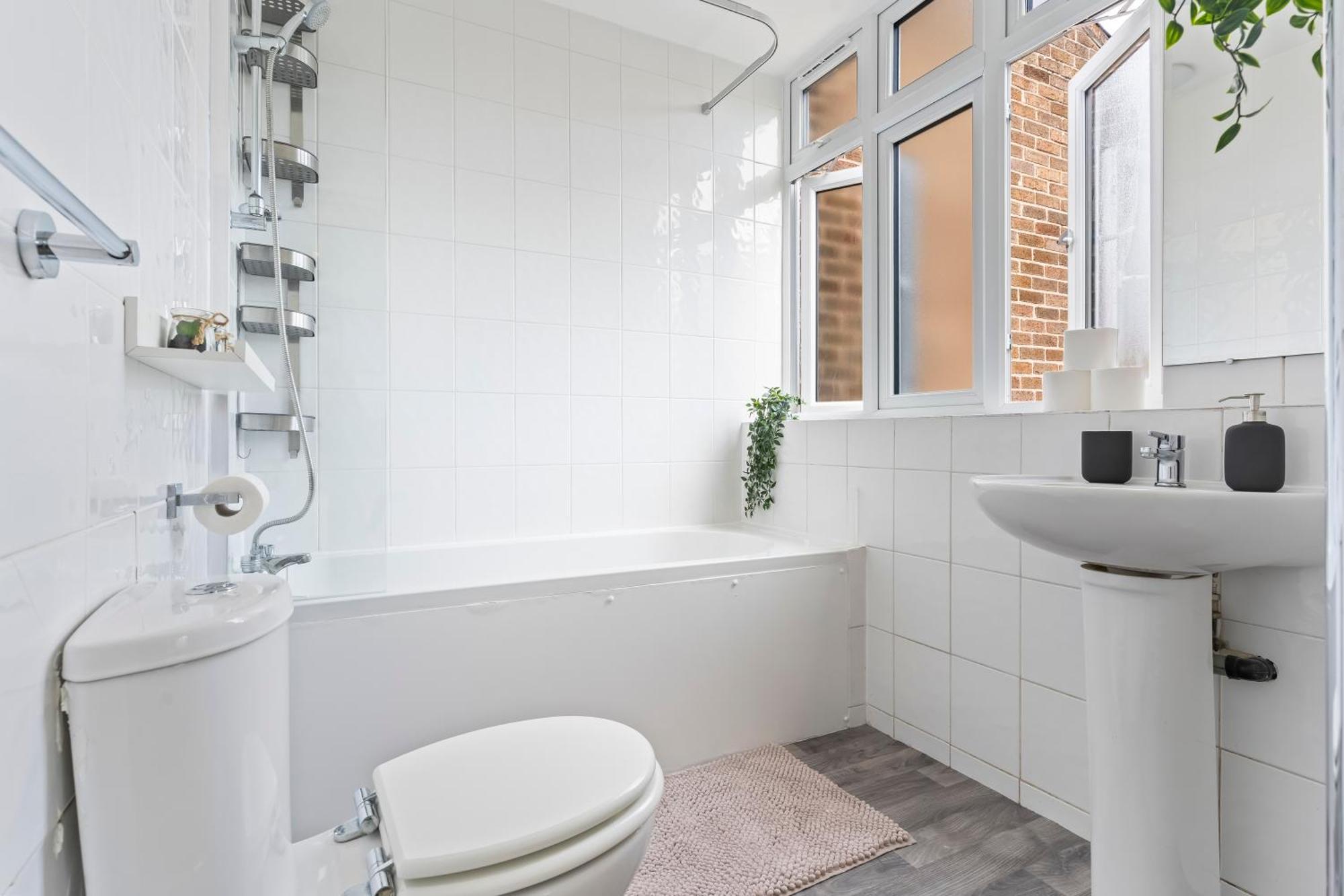 Wembley Stadium Free Parking Holiday home
