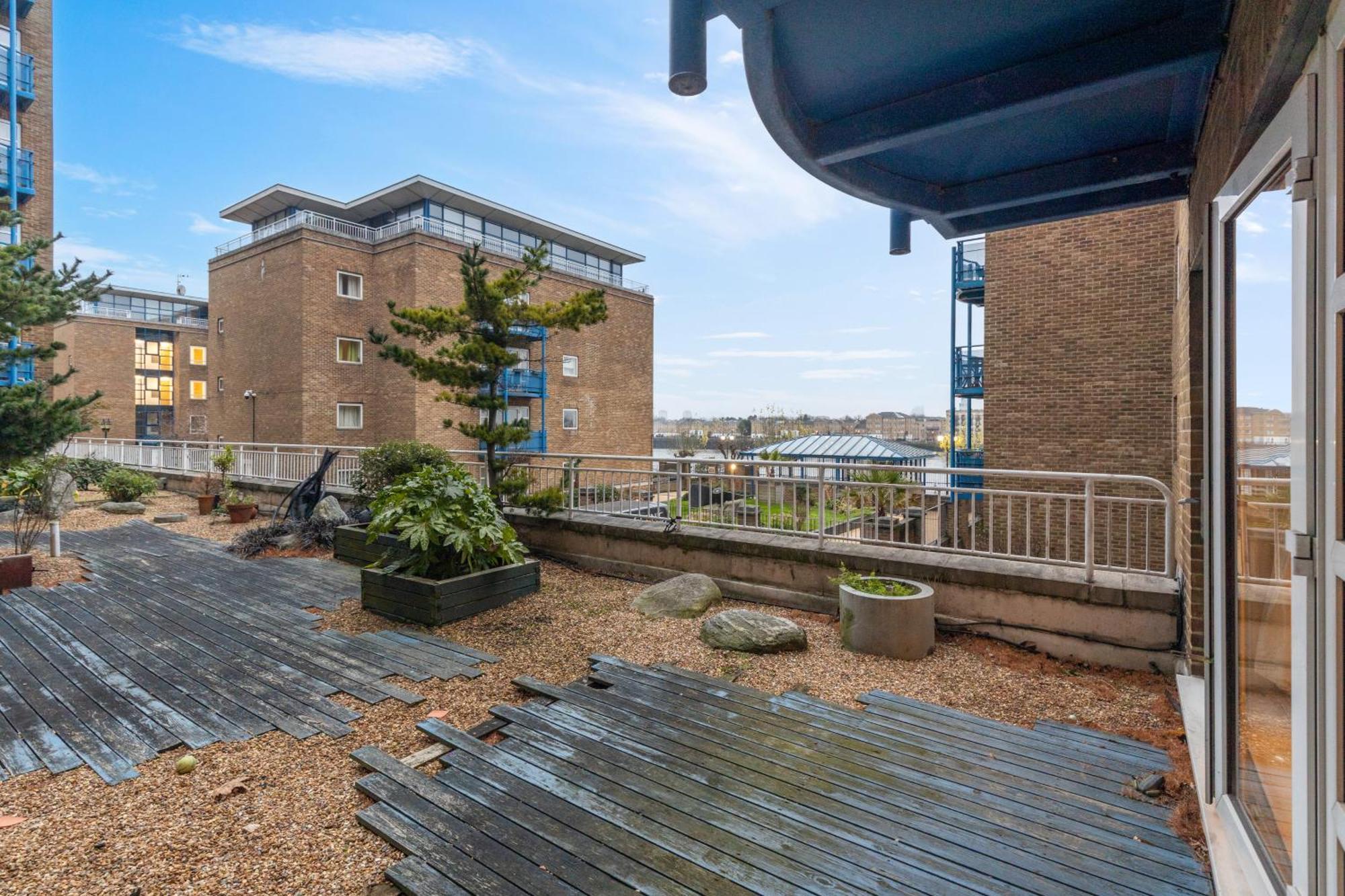 Apartment Parea Living - Quaint And Stylish Flat W Sunny Terrace London