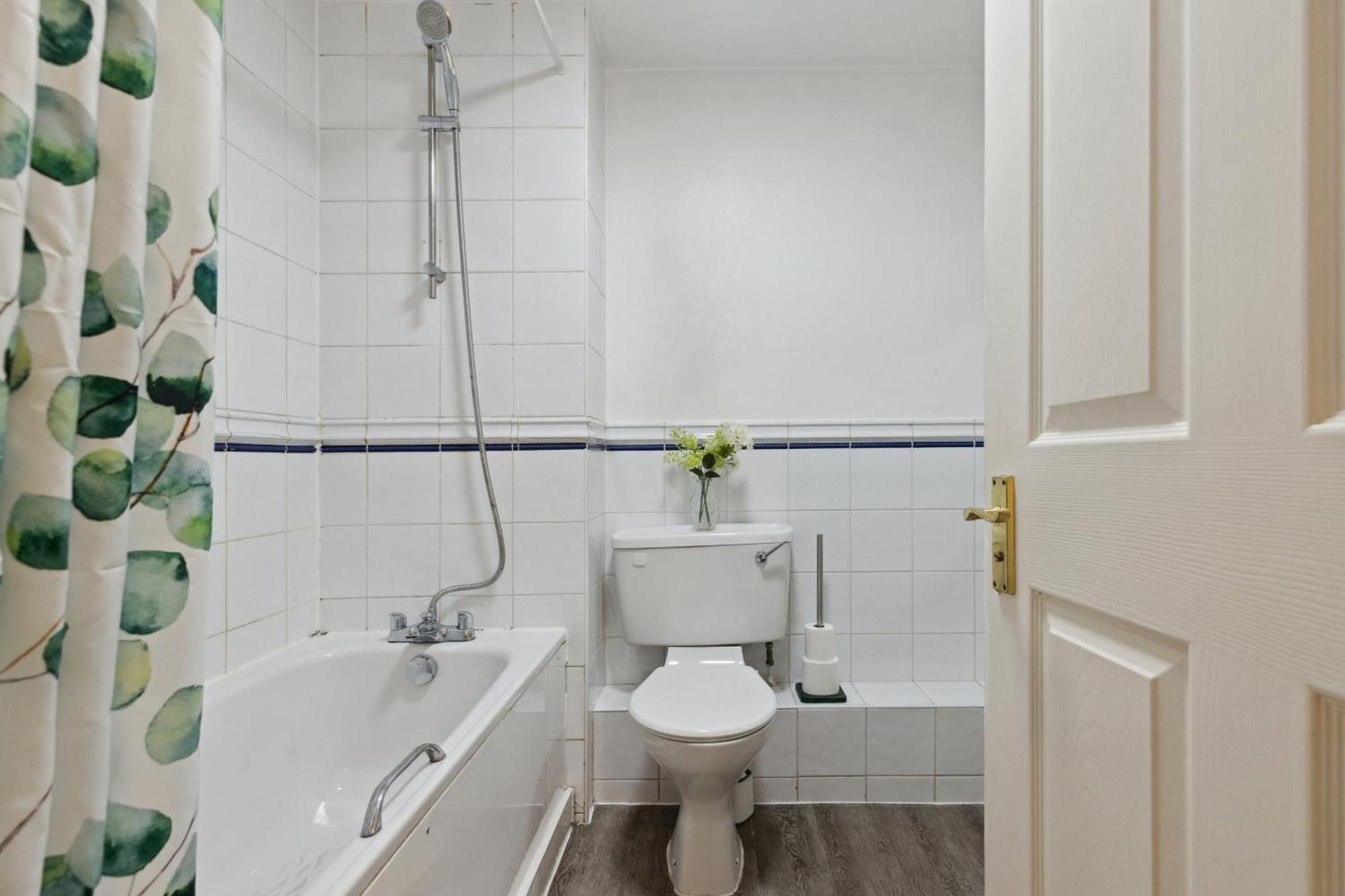 Parea Living - Quaint And Stylish Flat W Sunny Terrace Apartment London