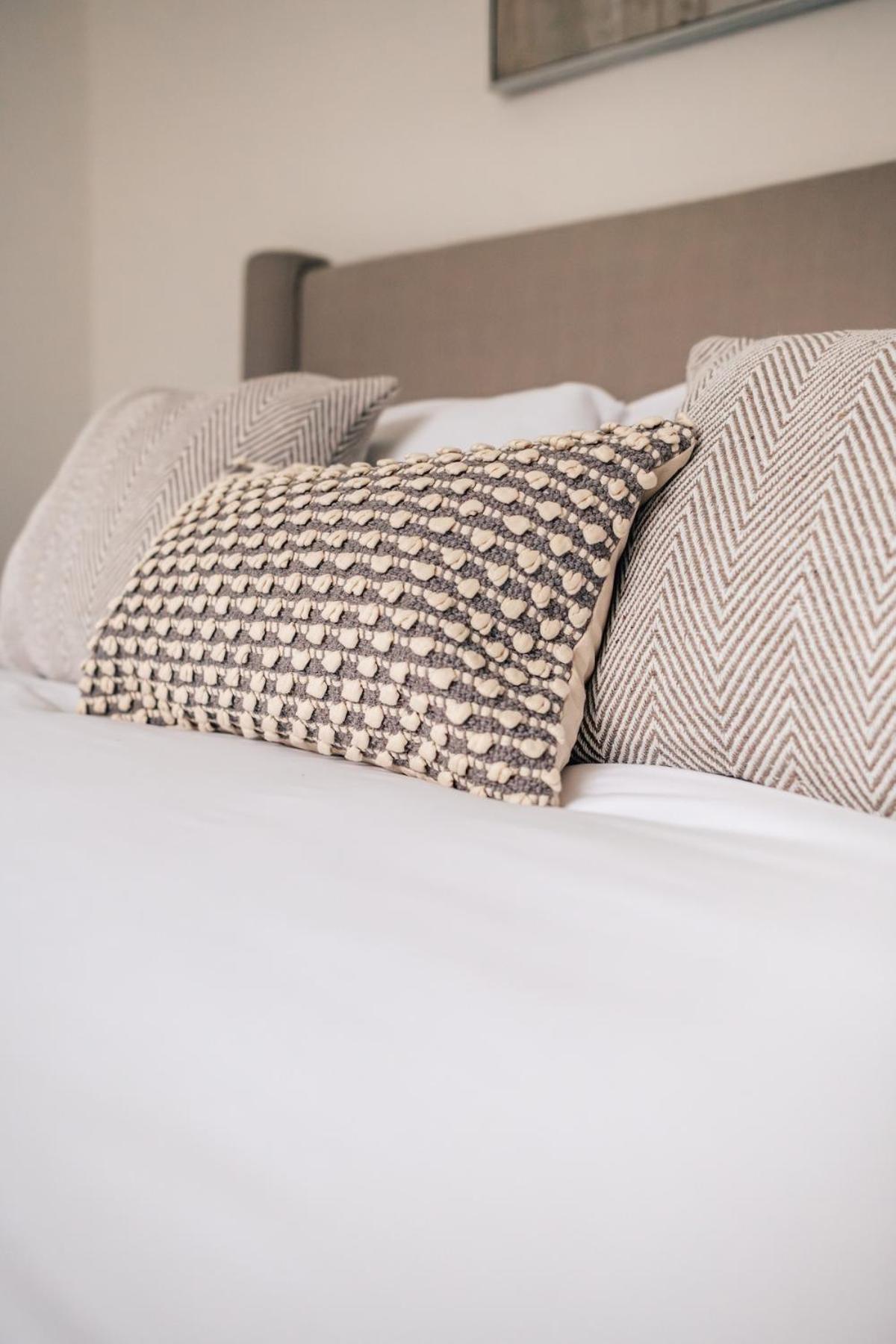 Luxury Escape - 7 Ivor Place Apartment *