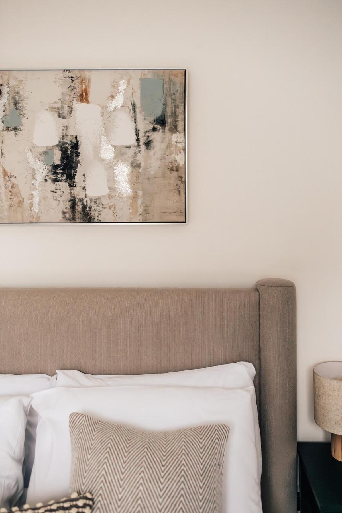 Luxury Escape - 7 Ivor Place Apartment