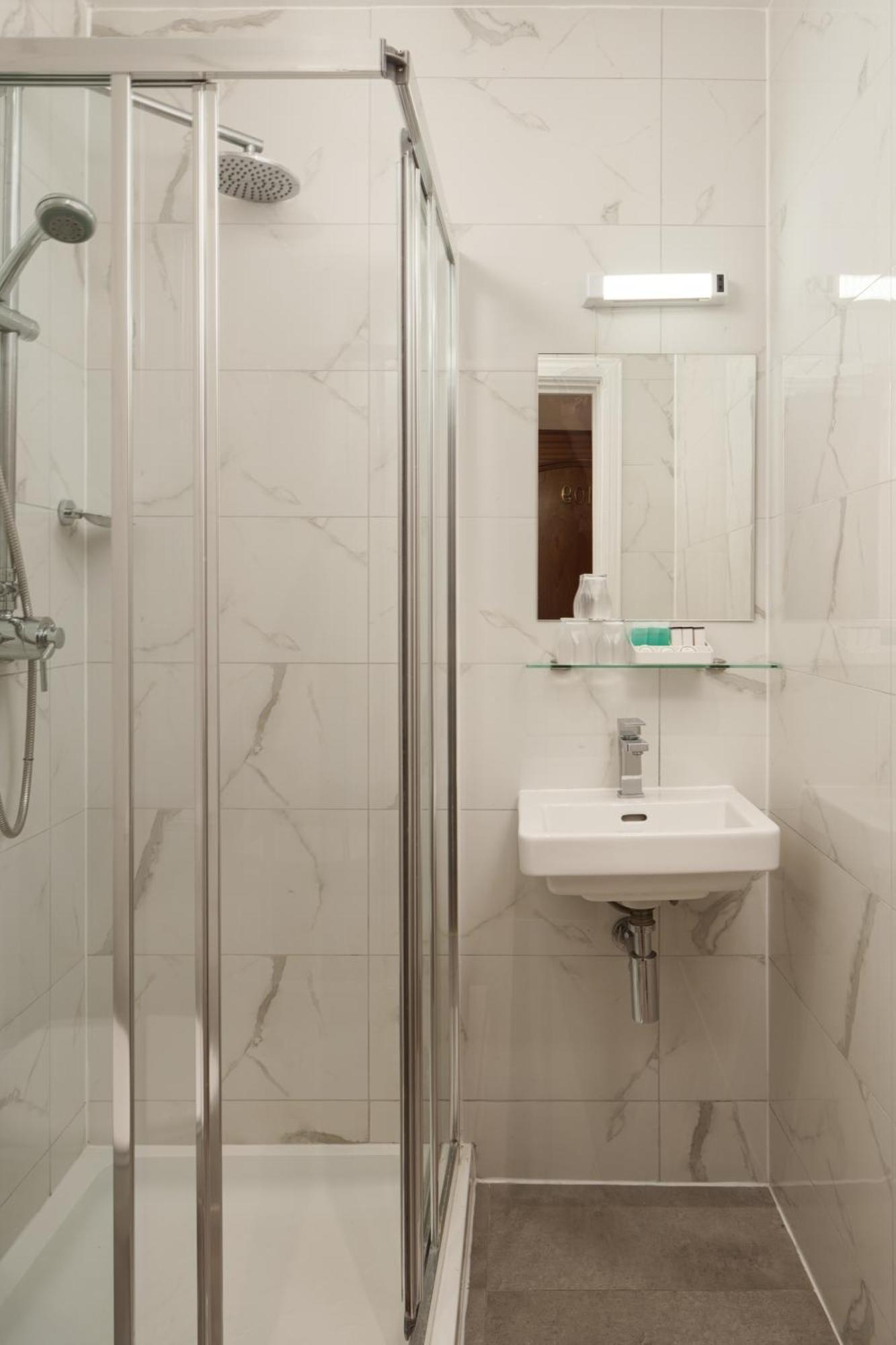 Royal Eagle 3* London