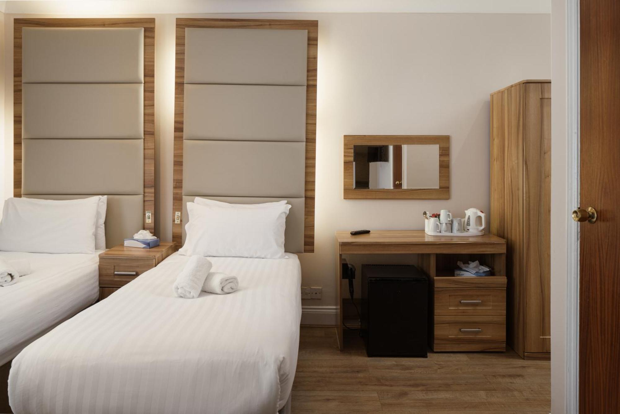 Royal Eagle 3* London