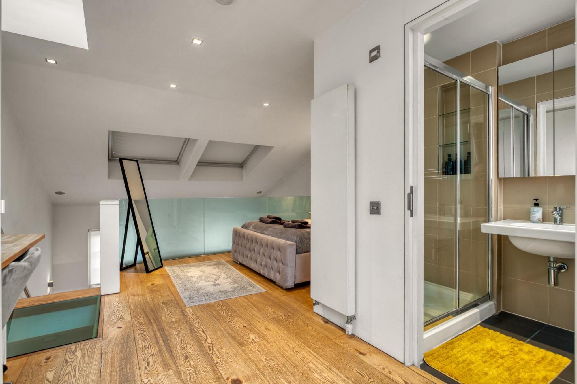 Award Winning 2 Bedroom House, King's Cross * Londen