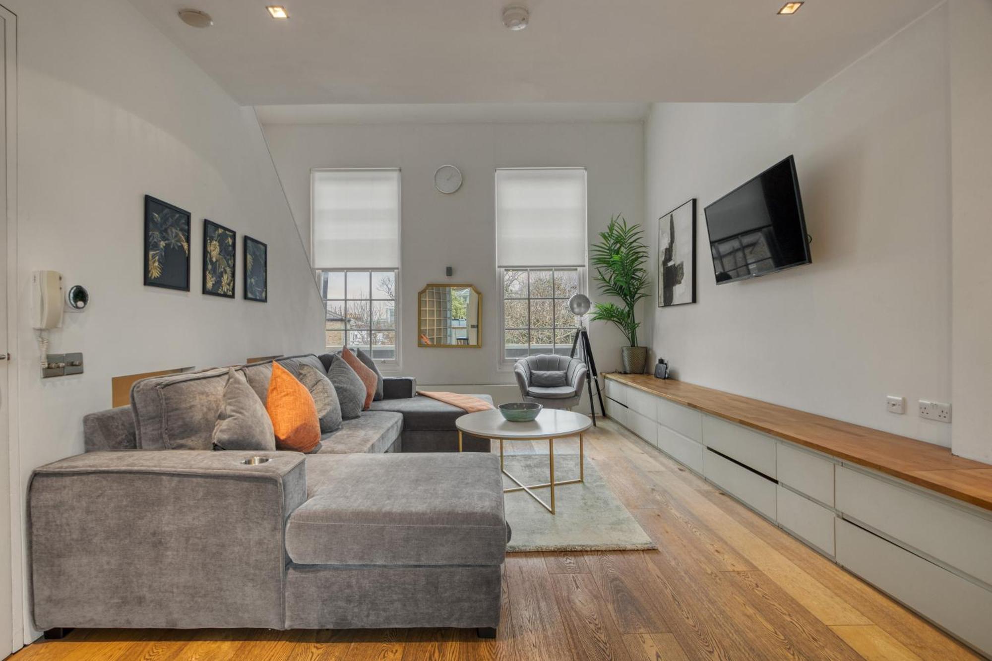 Award Winning 2 Bedroom House, King's Cross