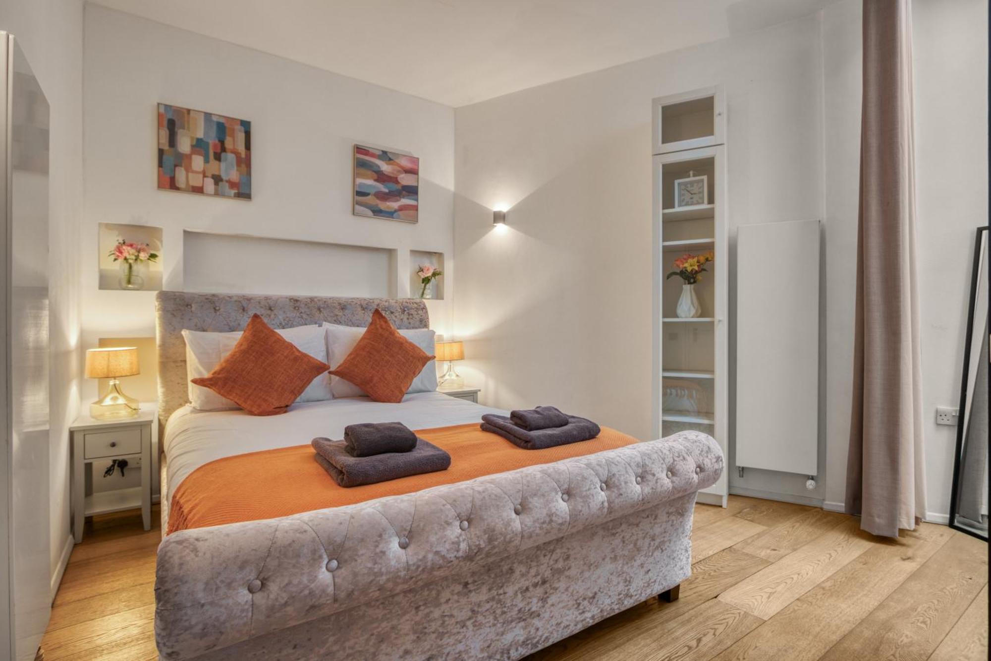 Award Winning 2 Bedroom House, King's Cross *